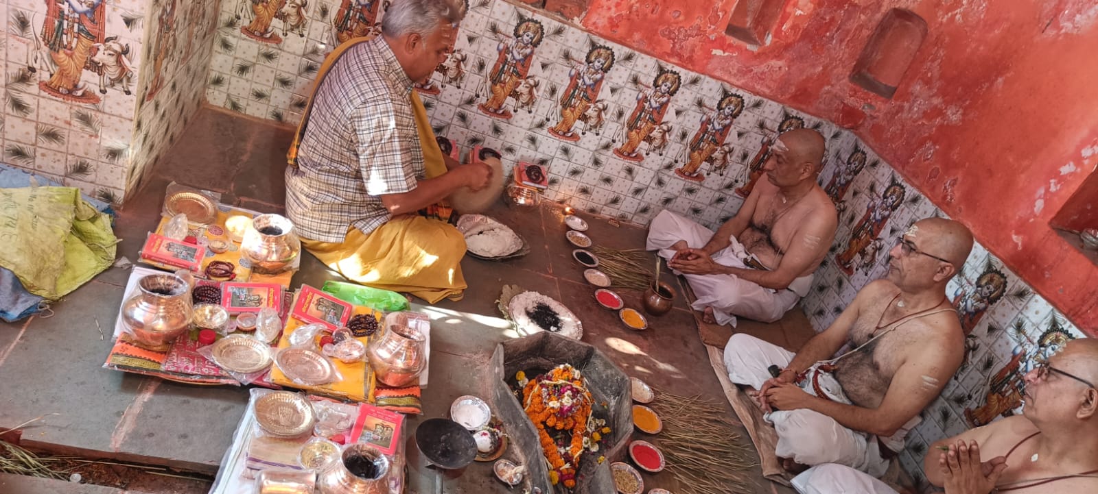 Pind Daan at 1 Place-Vishnupad Mandir